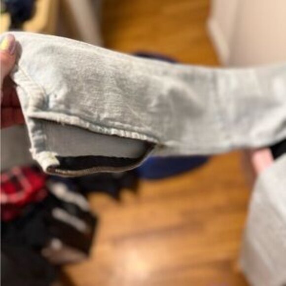 Men’s Fear of God light wash jean - Picture 5 of 5
